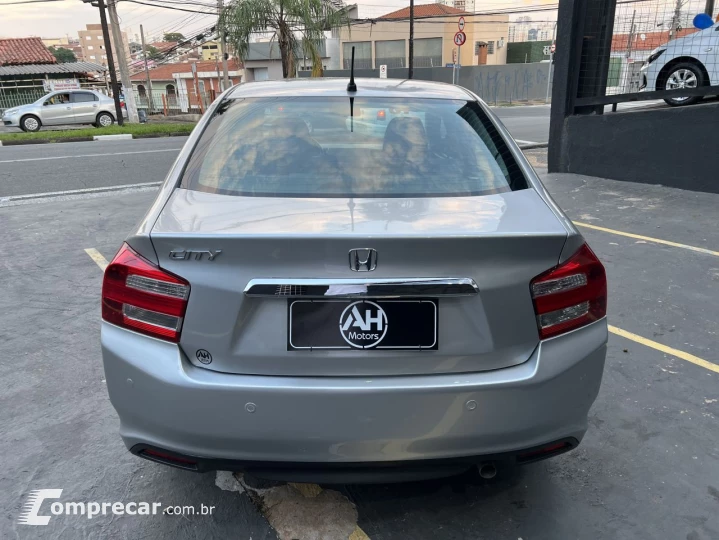CITY Sedan LX 1.5 Flex 16V 4p Aut.