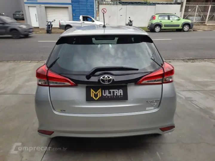 YARIS XS Connect 1.5 Flex 16V 5p Aut.
