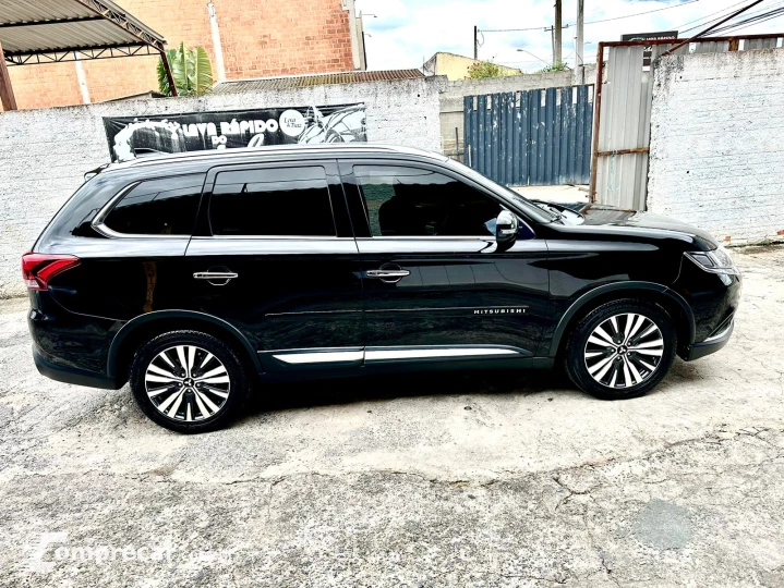 Mitsubishi - OUTLANDER 2.0 Mivec HPE