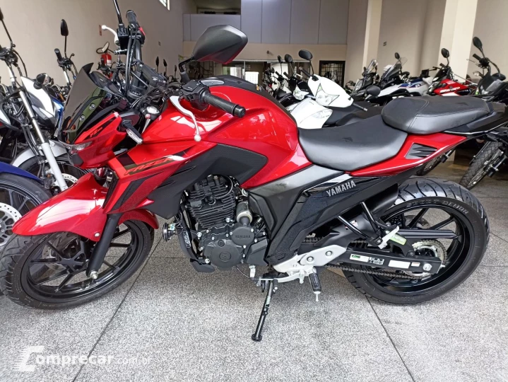 FZ25 250 FAZER CONNECTED