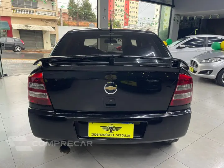 ASTRA 2.0 MPFI Advantage 8V