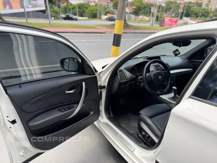 130I 3.0 Sport Hatch 24V Gasolina 4P Automático