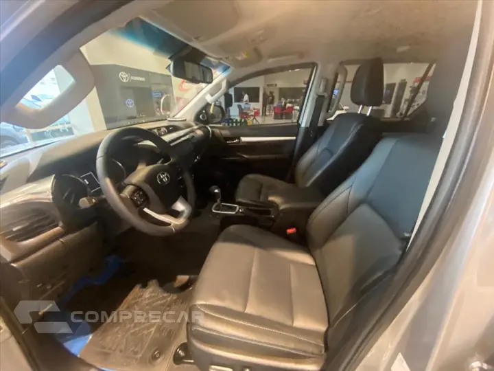 HILUX 2.8 D-4D TURBO DIESEL CD SRX 4X4 AUTOMÁTICO
