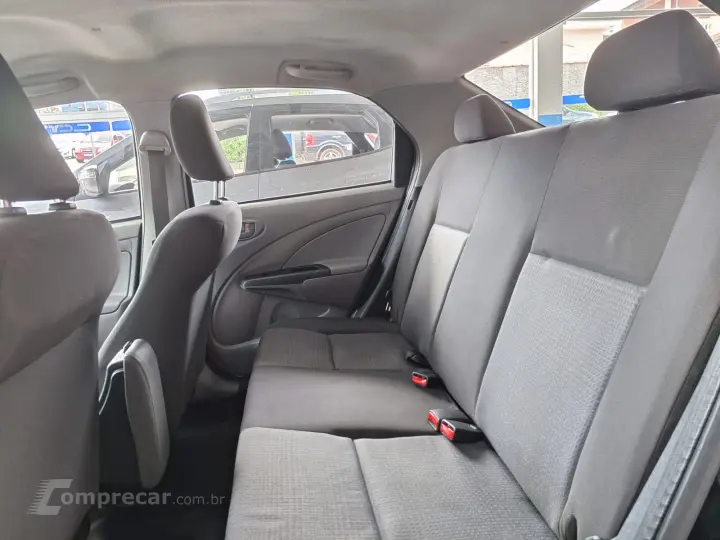 ETIOS 1.5 XS Sedan 16V