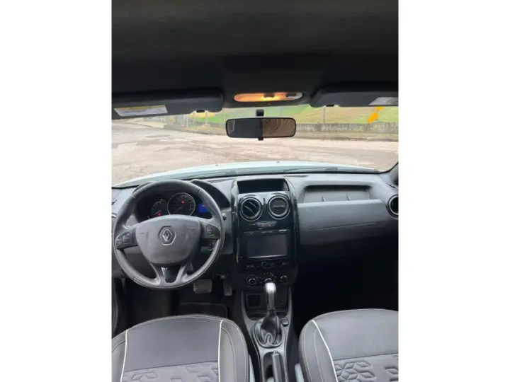 DUSTER OROCH 2.0 16V FLEX DYNAMIQUE 4P AUTOMÁTICO