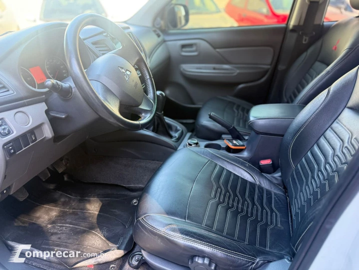 L200 TRITON 2.4 16V Turbo Sport GLS CD 4X4