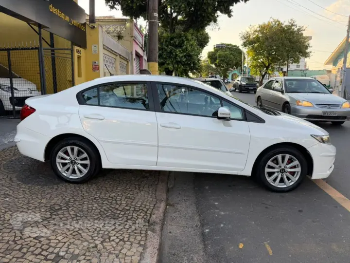 Civic Sedan LXR 2.0 Flexone 16V Aut. 4p