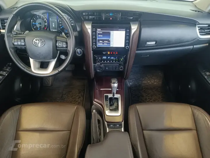 HILUX SW4 2.8 SRX 4X4 16V TURBO INTERCOOLER 4P AUTOMÁTICO