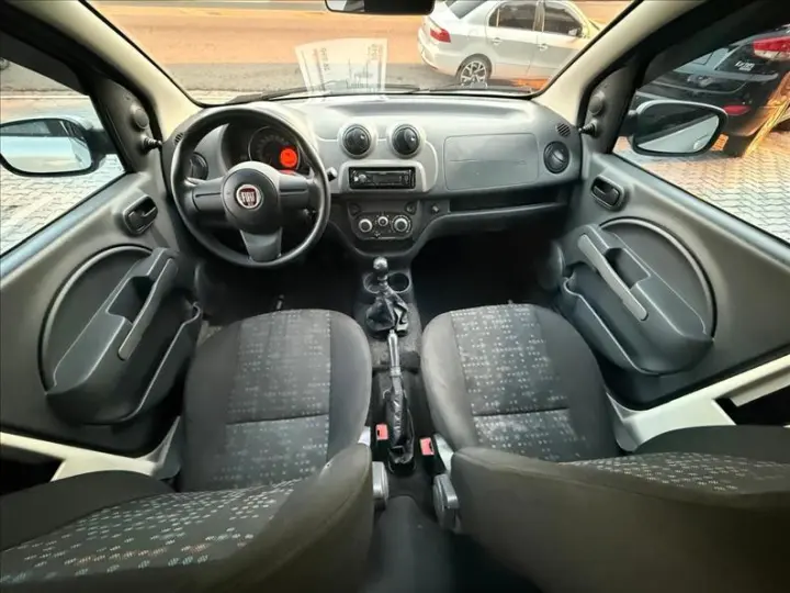 UNO 1.0 EVO Vivace 8V