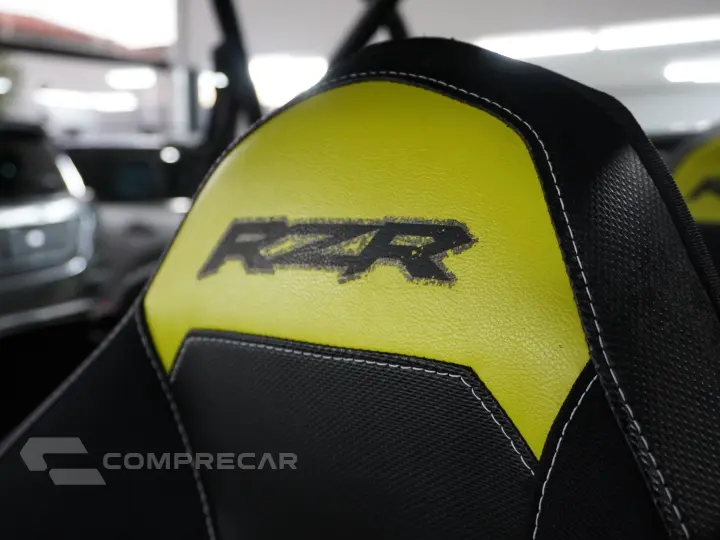 RZR XP 4 1000 4X4 (UTV)