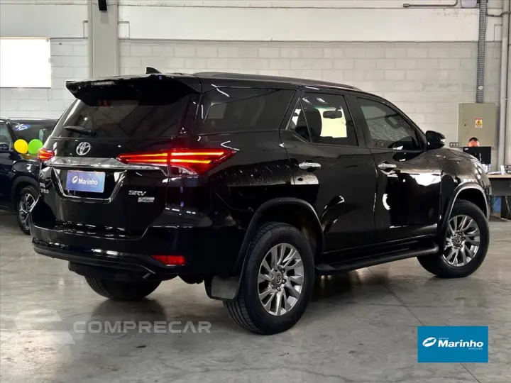 HILUX SW4 2.7 VVT-i FLEX SRV 7L 4X2 AUTOMÁTICO