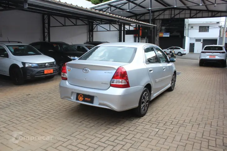 Etios Sedan 1.5 16V 4P FLEX PLATINUM AUTOMÁTICO