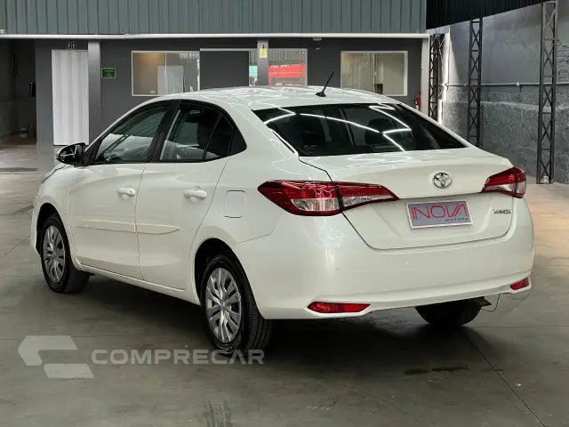 YARIS SEDAN - 1.5 16V SEDAN XL LIVE MULTIDRIVE