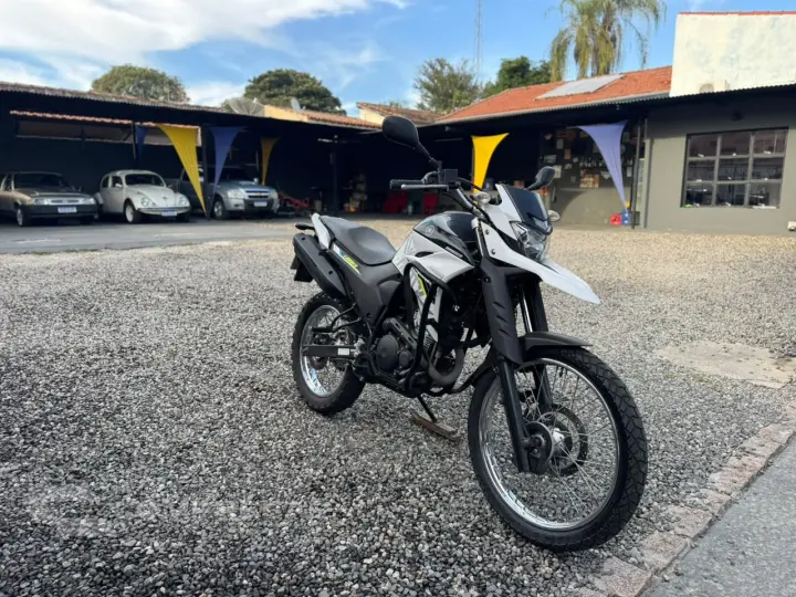 XTZ 250 LANDER
