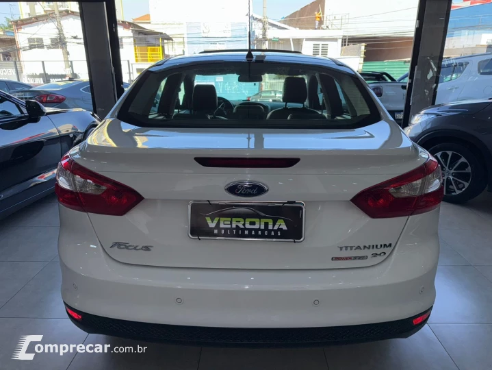 FOCUS 2.0 Titanium Plus Sedan 16V