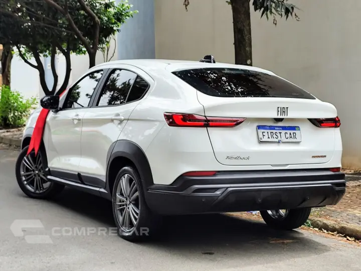 FASTBACK 1.0 TURBO 200 FLEX CVT