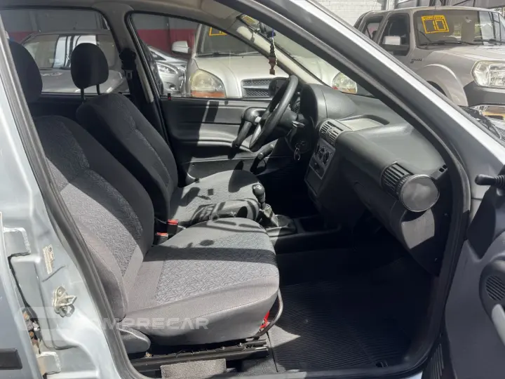 Classic Sedan 1.0 4P FLEX LIFE