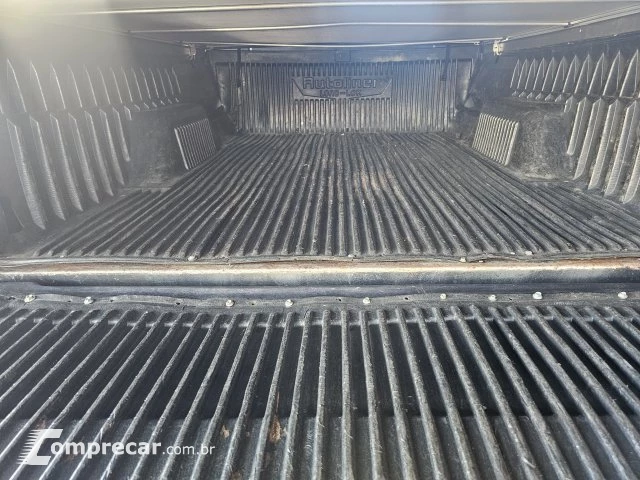 F-250 - 4.2 XLT 4X2 CS TURBO INTERCOOLER 2P MANUAL