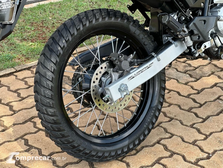 XRE 300 ABS