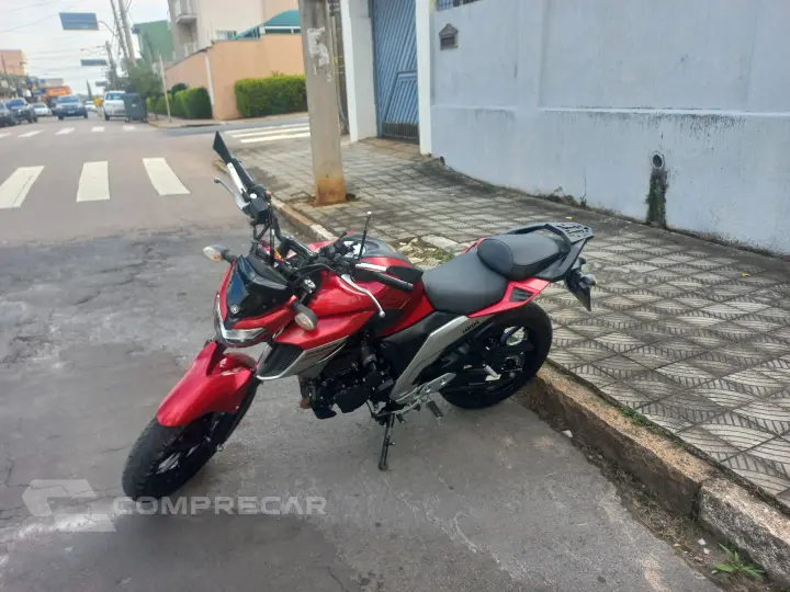 Fazer 250