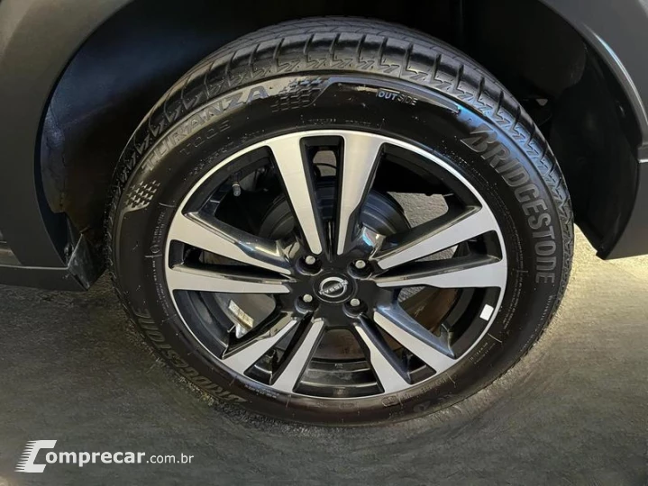 KICKS EXCLUSIVE CVT