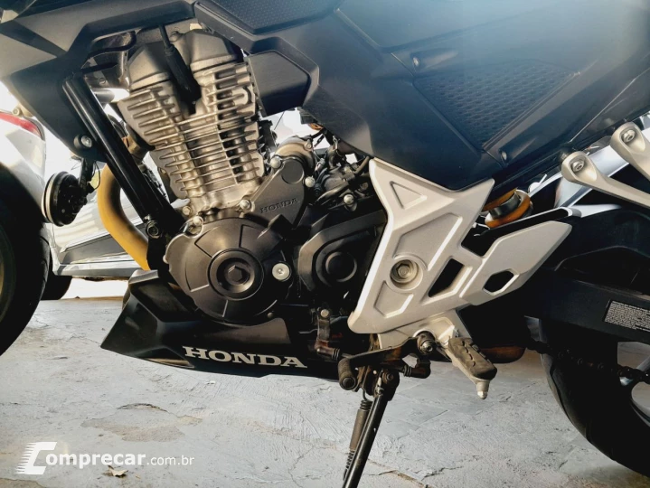 CB 300F Twister Flex