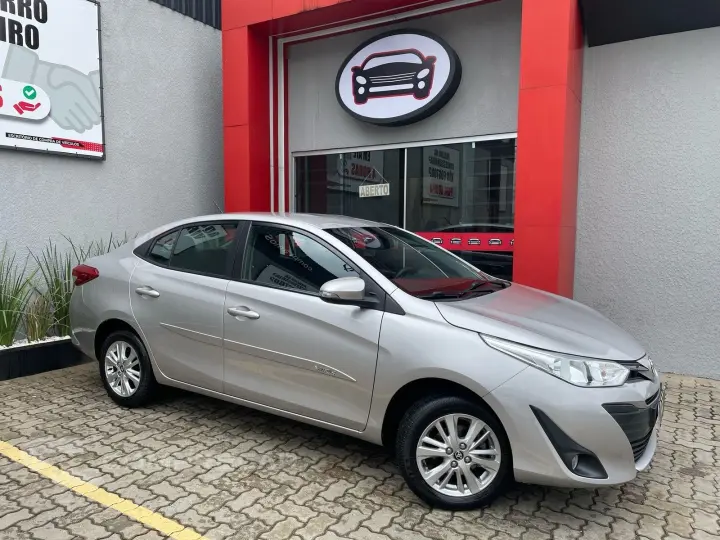 YARIS 1.5 16V FLEX SEDAN XL PLUS CONNECT MULTIDRIVE