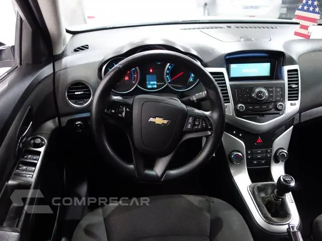 CRUZE HATCH - 1.8 LT SPORT6 16V 4P MANUAL