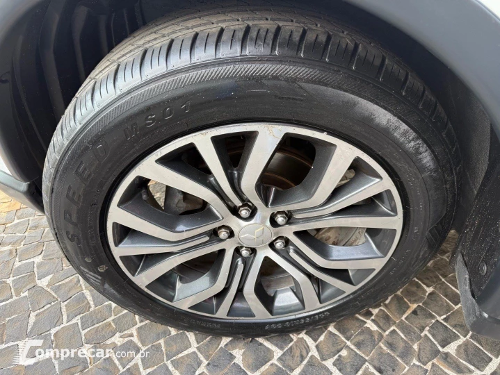 OUTLANDER 2.2 MIVEC DI-D DIESEL HPE-S AWD AUTOMÁTICO