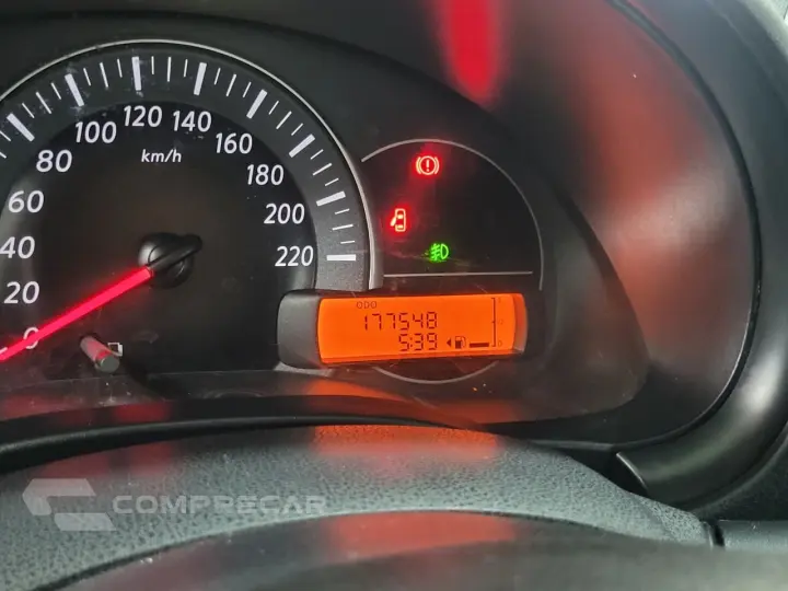 MARCH SV 1.0 12V Flex 5p