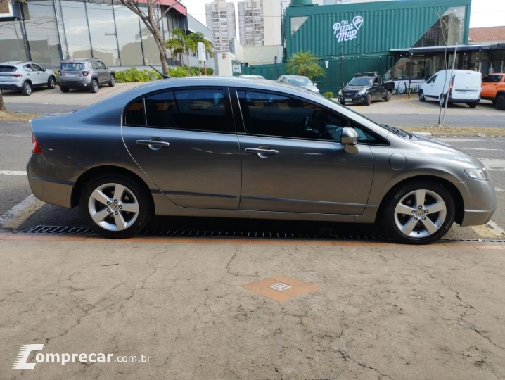 Civic 1.8 16V 4P FLEX LXS AUTOMÁTICO