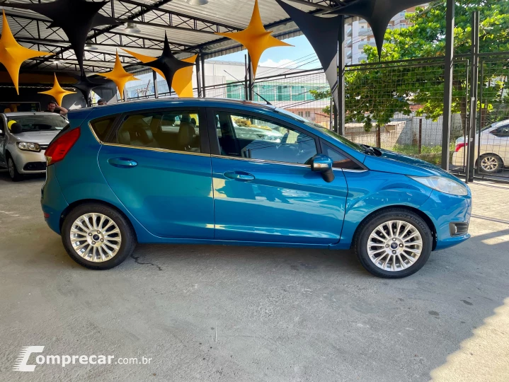 FIESTA 1.6 Titanium Hatch 16V