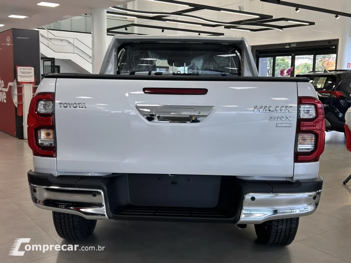 HILUX 2.8 D-4D TURBO CD SRX PLUS 4X4 AUTOMÁTICO