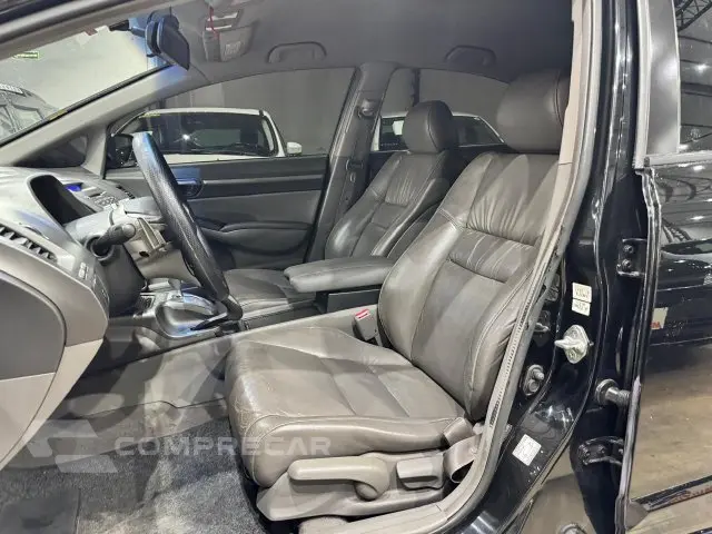 CIVIC - 1.8 EXS 16V 4P AUTOMÁTICO