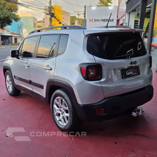 Renegade Longitude 1.8 4x2 Flex 16V Aut.