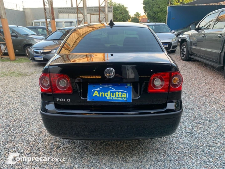 Polo Sedan 1.6 4P FLEX