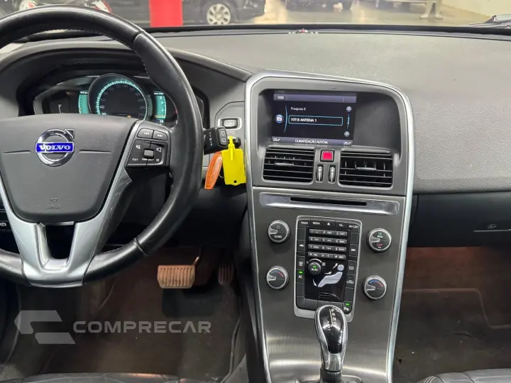 XC60 2.0 T5 DYNAMIC FWD TURBO GASOLINA 4P AUTOMÁTICO
