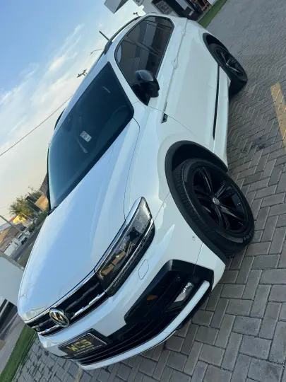 VW Tiguan R-Line 350 2.0 TSI AT 2021