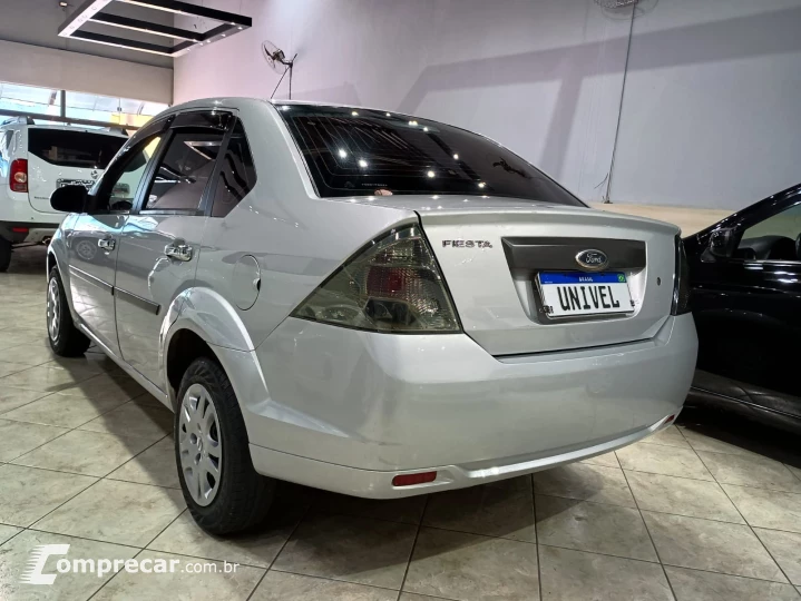 Fiesta Sedan 1.0
