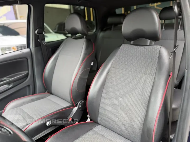 FOX 1.6 MI ROCK IN RIO 8V FLEX 4P MANUAL