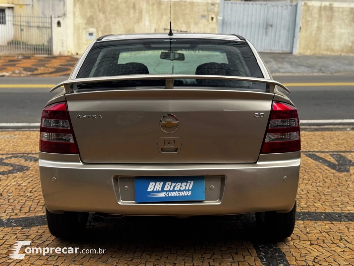 ASTRA 2.0 MPFI Advantage 8V
