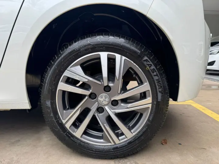 208 Griffe 1.6 Flex 16V 5p Aut.