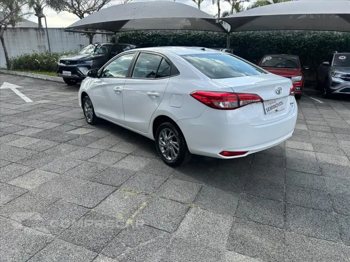 YARIS 1.5 16V FLEX SEDAN XS MULTIDRIVE