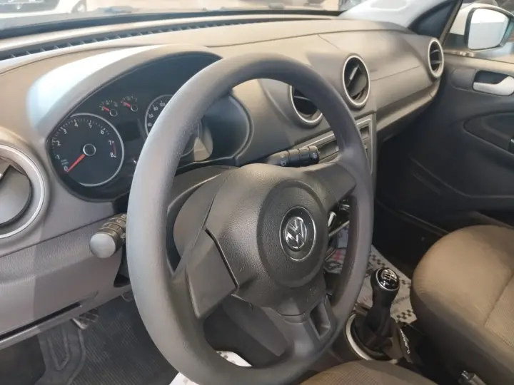 VOYAGE 1.0 MI 8V