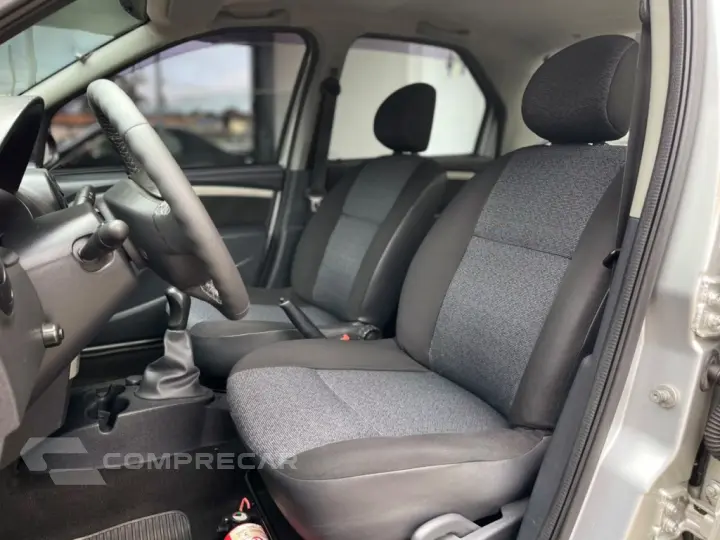 LOGAN 1.6 EXPRESSION 16V FLEX 4P MANUAL