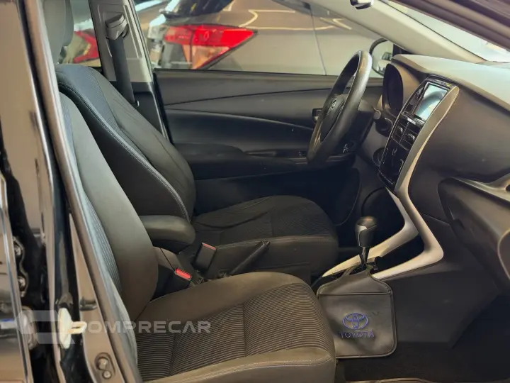 YARIS 1.5 16V Sedan XL