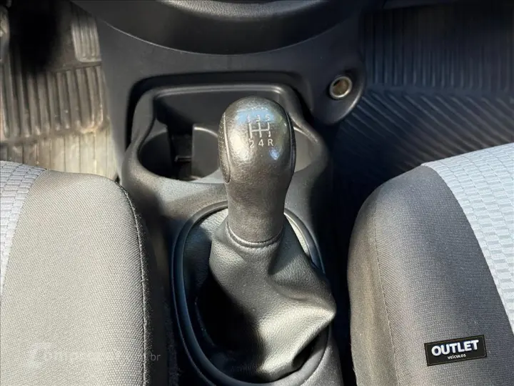 MARCH 1.6 SV 16V FLEX 4P MANUAL