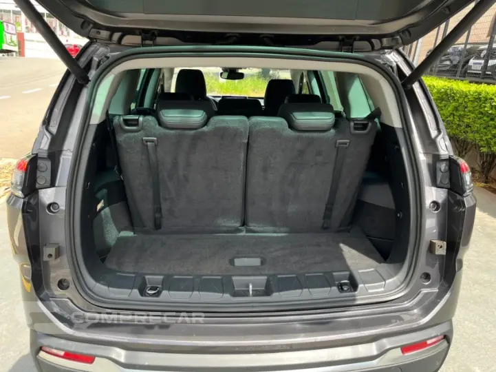 COMMANDER 1.3 T270 Turbo Limited