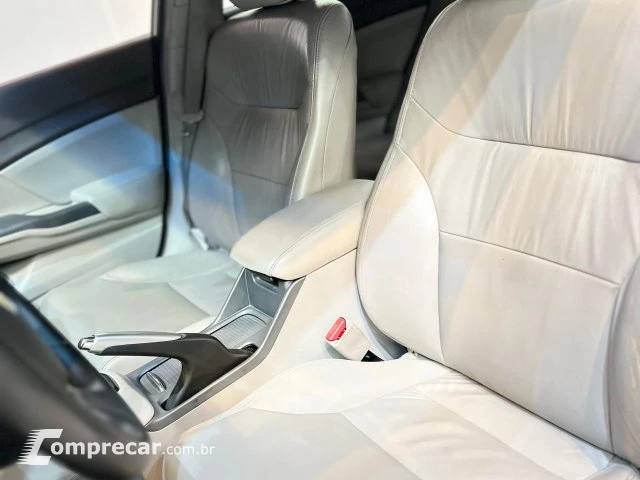 CIVIC - 1.8 LXL 16V 4P AUTOMÁTICO