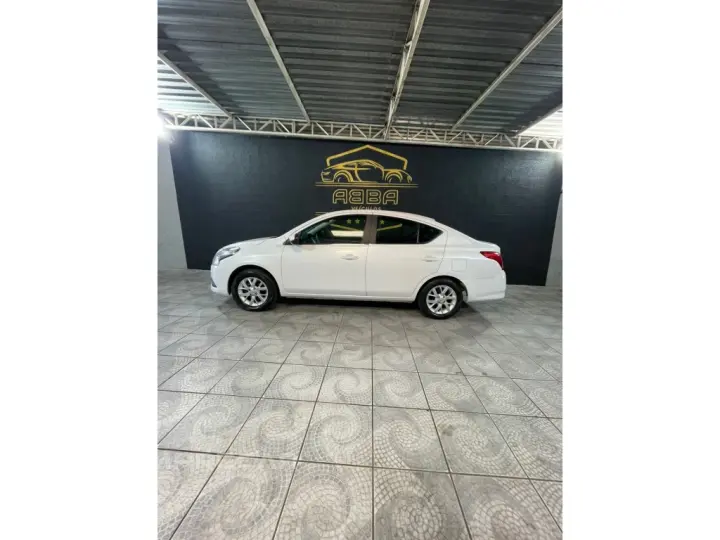 VERSA 1.6 16V FLEX SV 4P XTRONIC